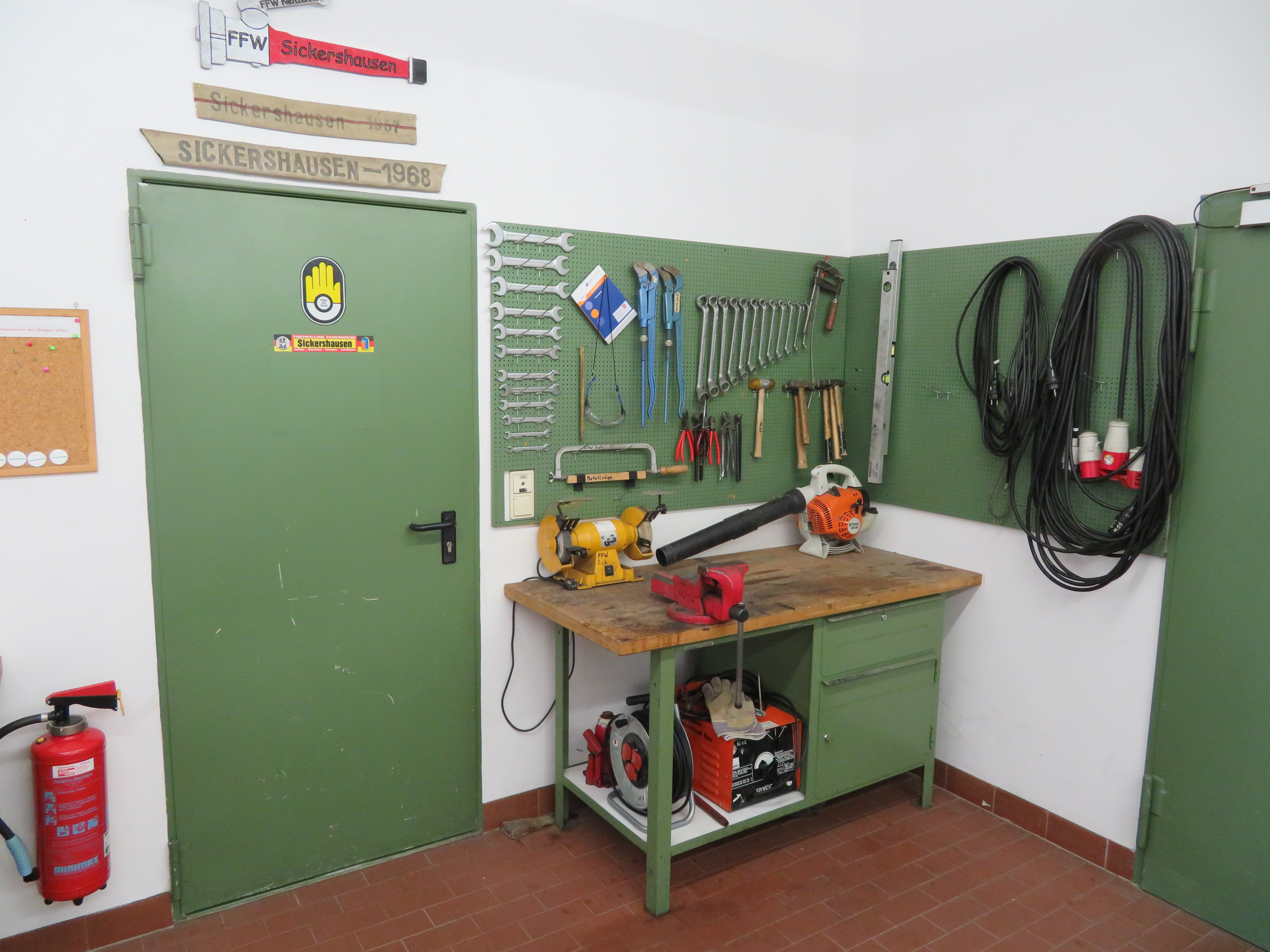 Gerätehaus-Werkstatt-1